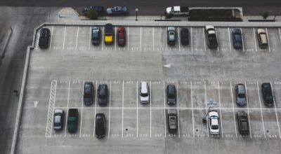 parcheggio visto dall'alto